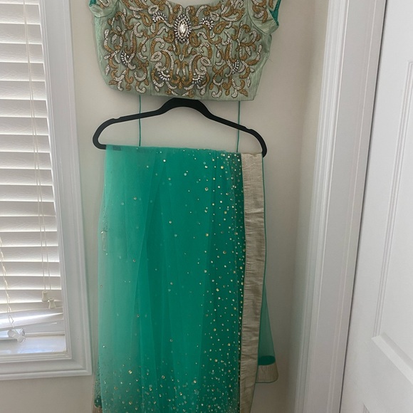 Saree - Picture 5 of 8